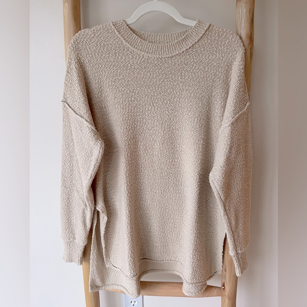 Aerie Lightweight Cream Textured Knit Hi-Low Crewneck Tunic Style Sweater Small